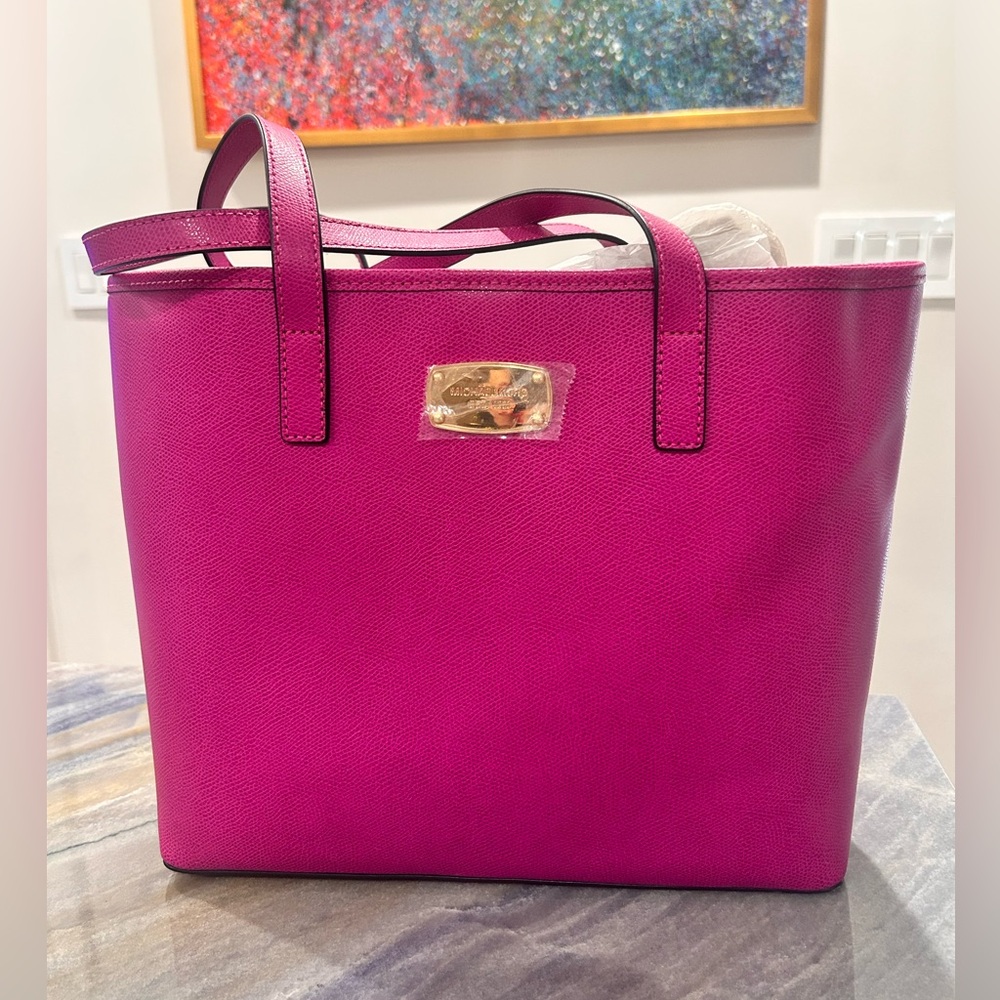 Brand new Michael Kors tote